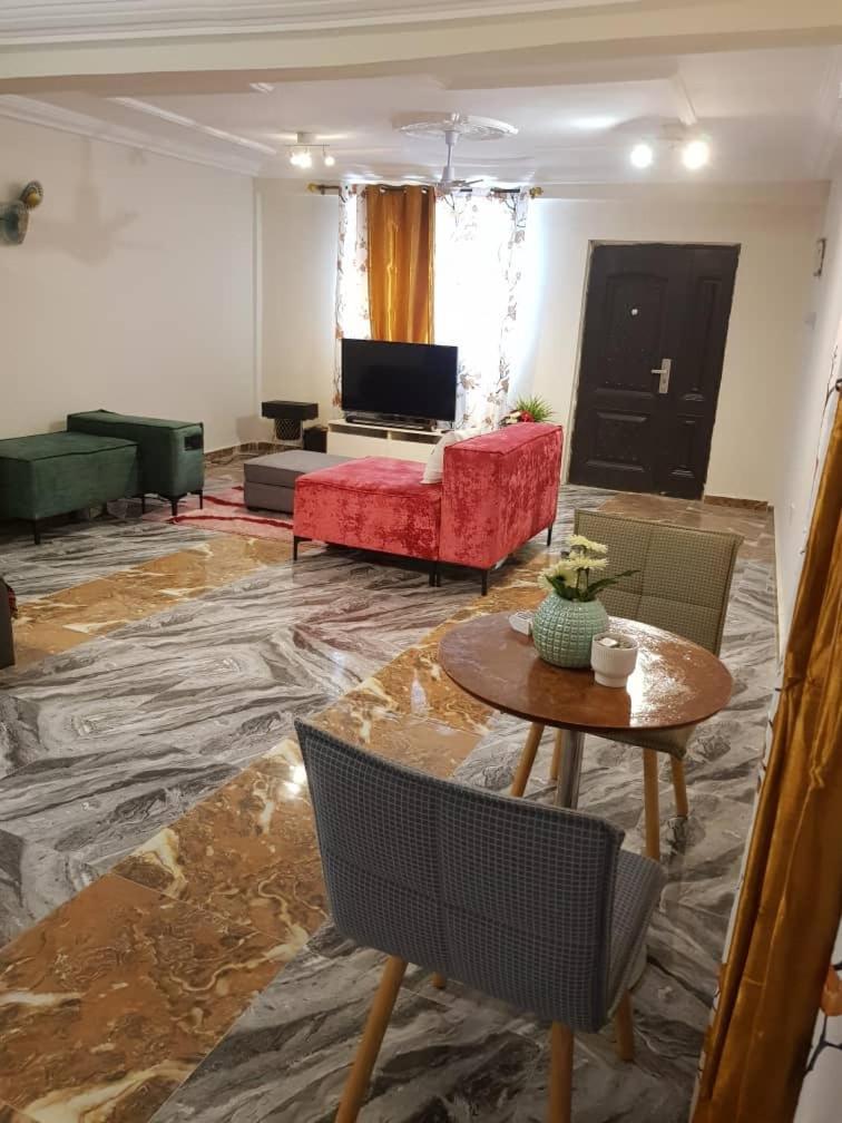 Nana Adu Guest House Koforidua Luaran gambar