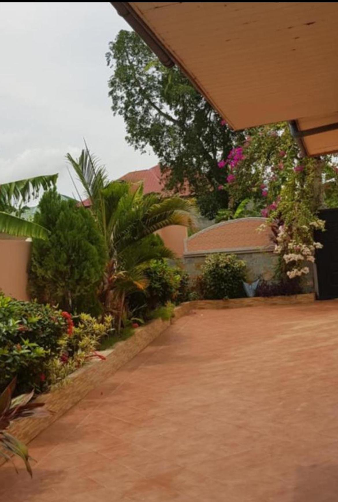 Nana Adu Guest House Koforidua Luaran gambar
