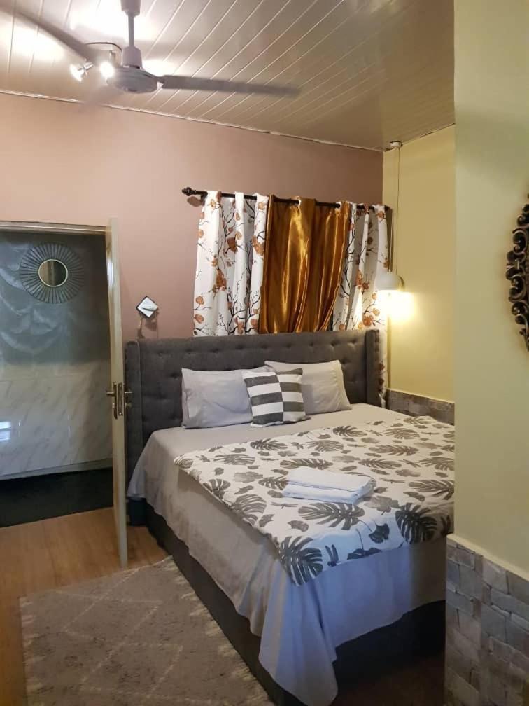 Nana Adu Guest House Koforidua Luaran gambar