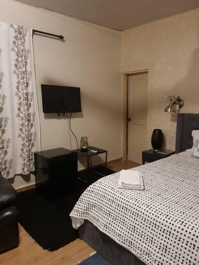Nana Adu Guest House Koforidua Luaran gambar